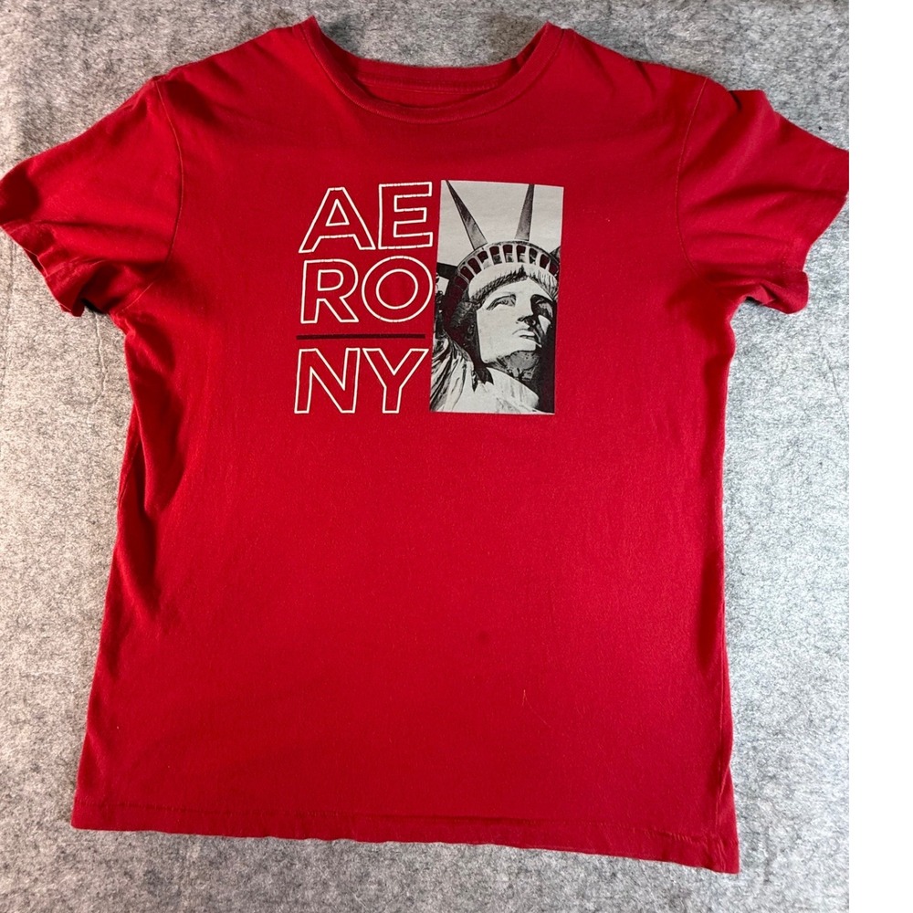 Aeropostale Mens Red Graphic T-Shirt S Statue of Liberty AERO NY Short Sleeve